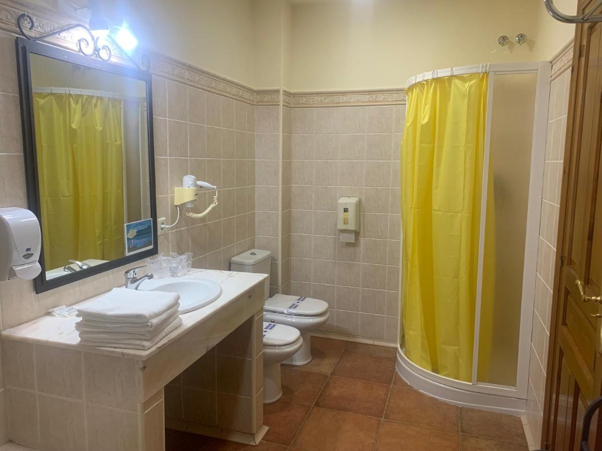 Hotel Langa Cerezo de Abajo Екстериор снимка