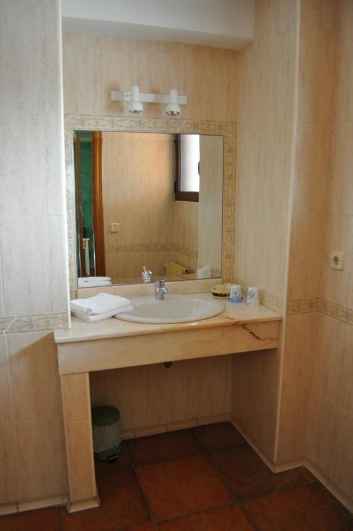 Hotel Langa Cerezo de Abajo Стая снимка